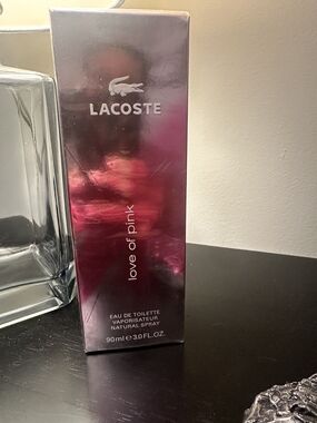 Lacoste Love of Pink Eau de Toilette - Pink Metallic Box